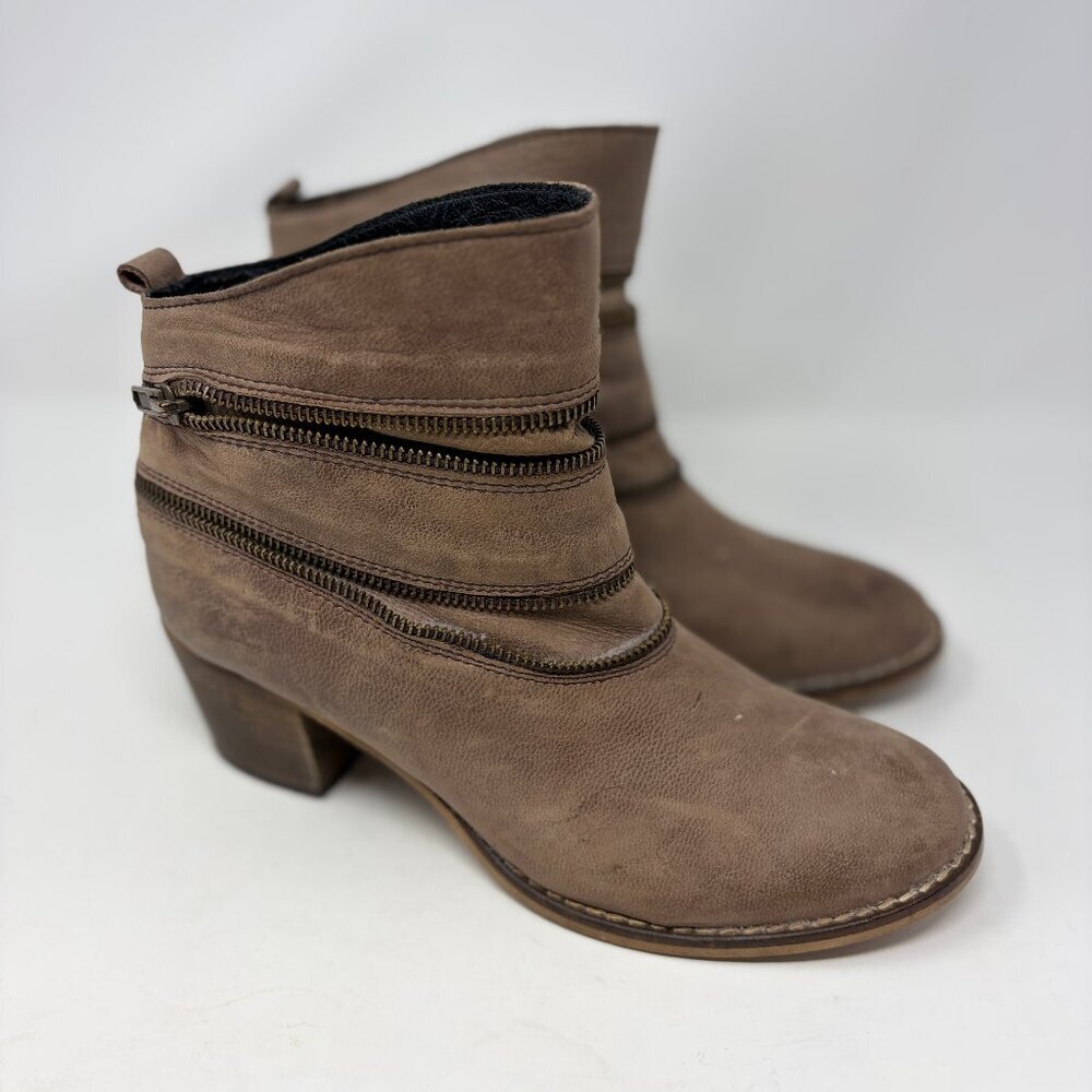 Sundance Marta Crossover Boots 40 zippers brown taupe faux leather